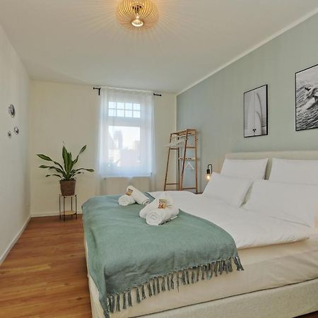 *City, Naehe Hbf, Kingsizebetten, Fitnessecke* Duisbourg Extérieur photo