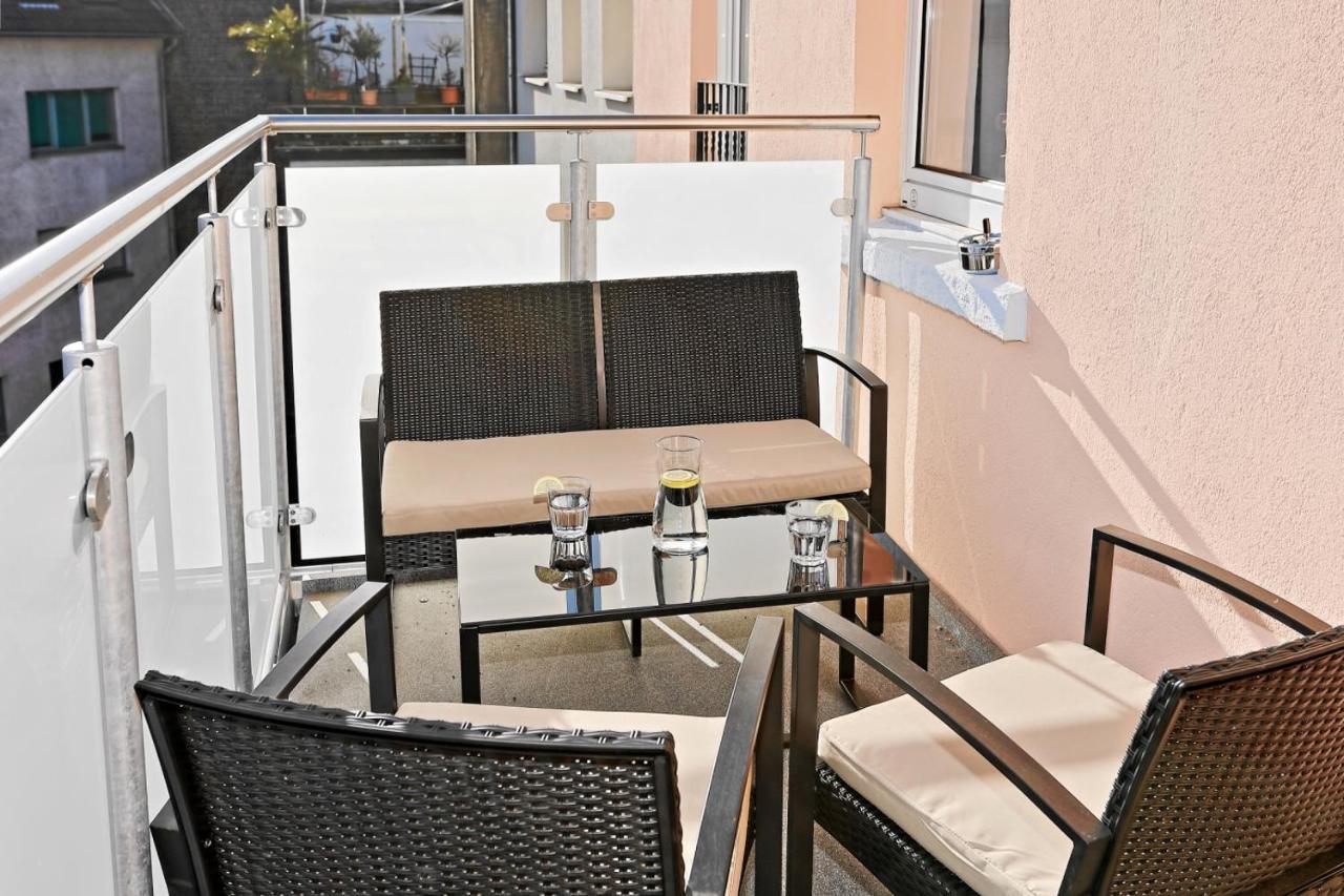 *City, Naehe Hbf, Kingsizebetten, Fitnessecke* Duisbourg Extérieur photo